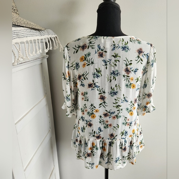 LUCKY BRAND FLORAL V-NECK PEPLUM BLOUSE - Picture 7 of 10